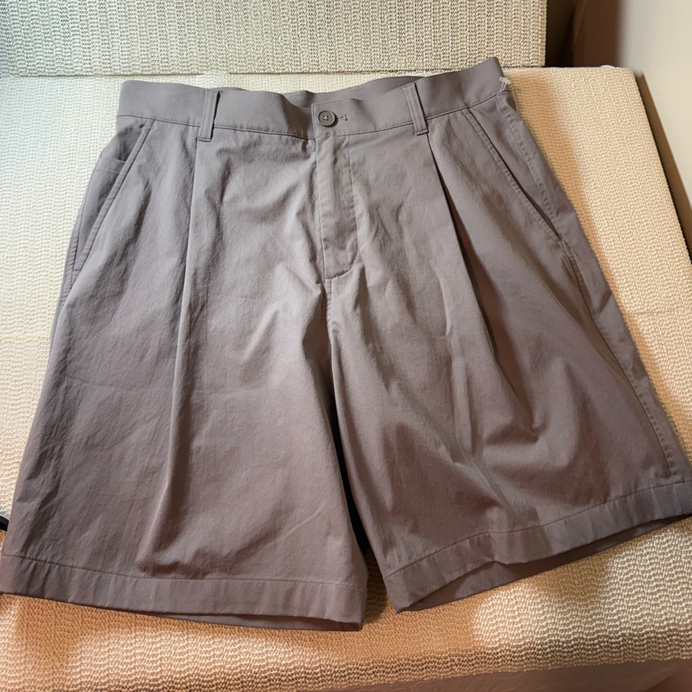 Lululemon Men's Brown Flat Front Shorts 34